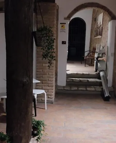 Dimora Al Saraceno Affittacamere 4*