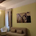 Dimora Al Saraceno بيت ضيافة