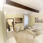 Dimora Al Saraceno بيت ضيافة